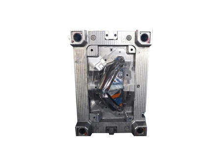 The Challenges Faced By The Auto Headlamp Housing Injection Mold Manufacturing Industry?